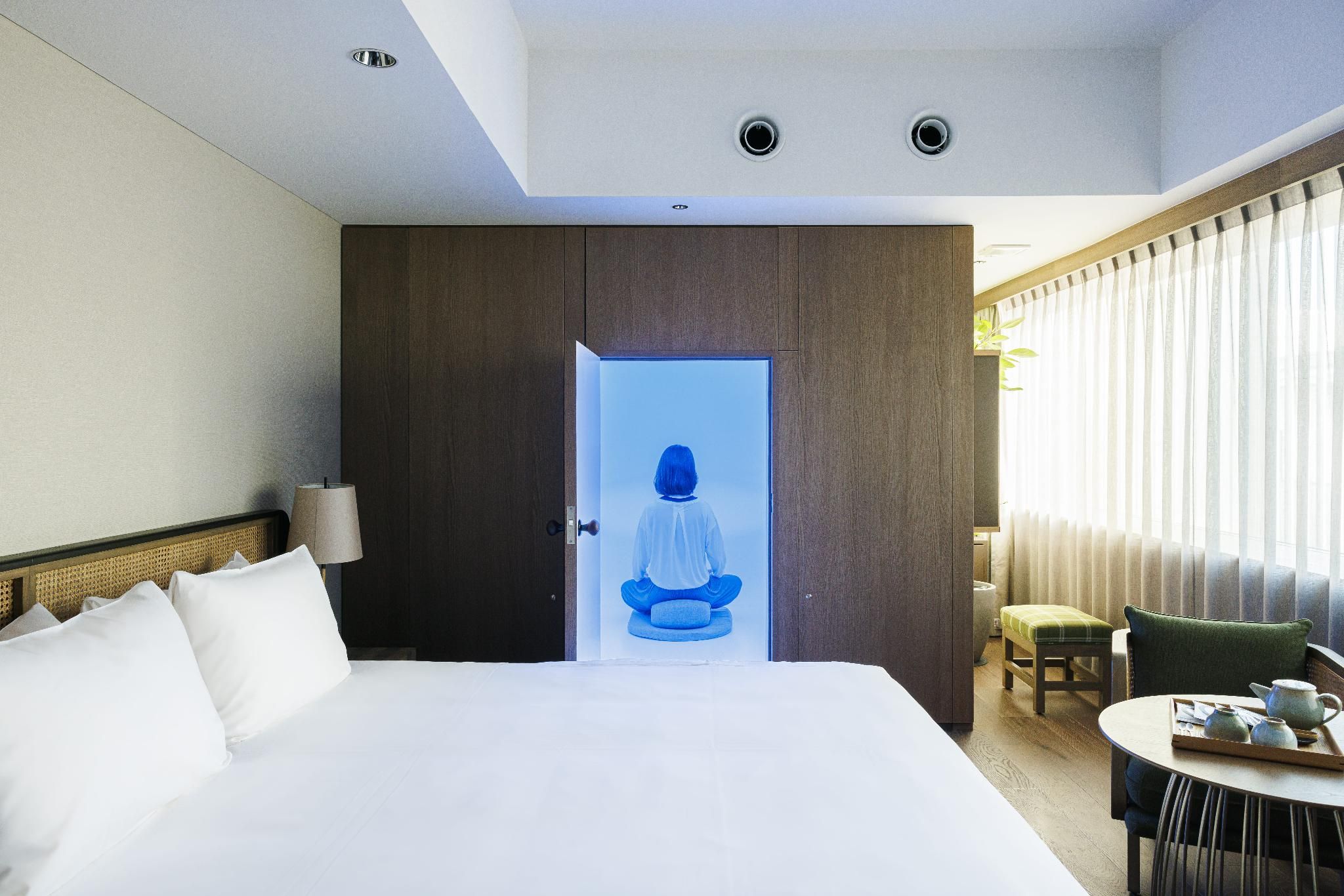 Deluxe Corner Meditation Double Room