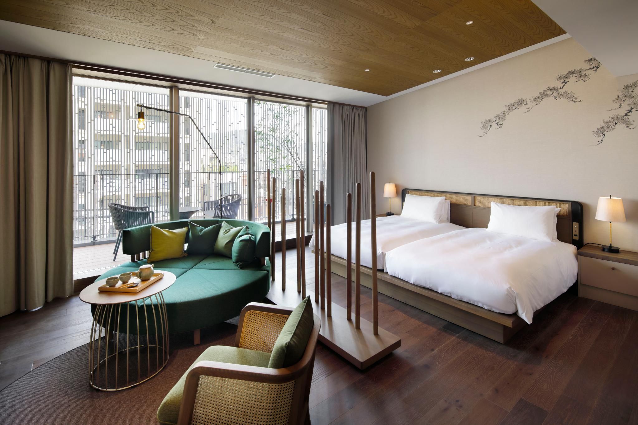 Deluxe Twin Room with Terrace