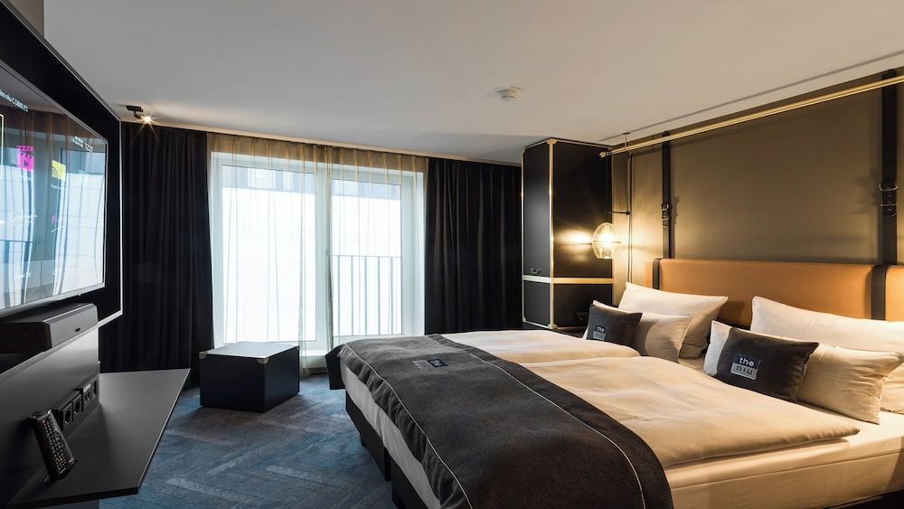 Standard Room, 1 Queen Bed, Accessible