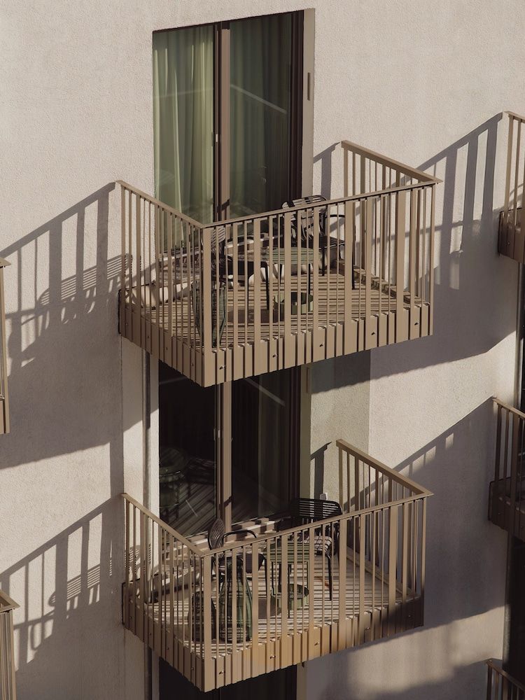 undefined Schwan Locke 5