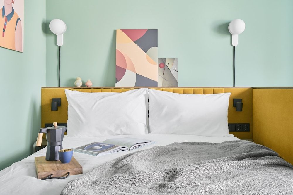 Schwan Locke Locke Studio 5