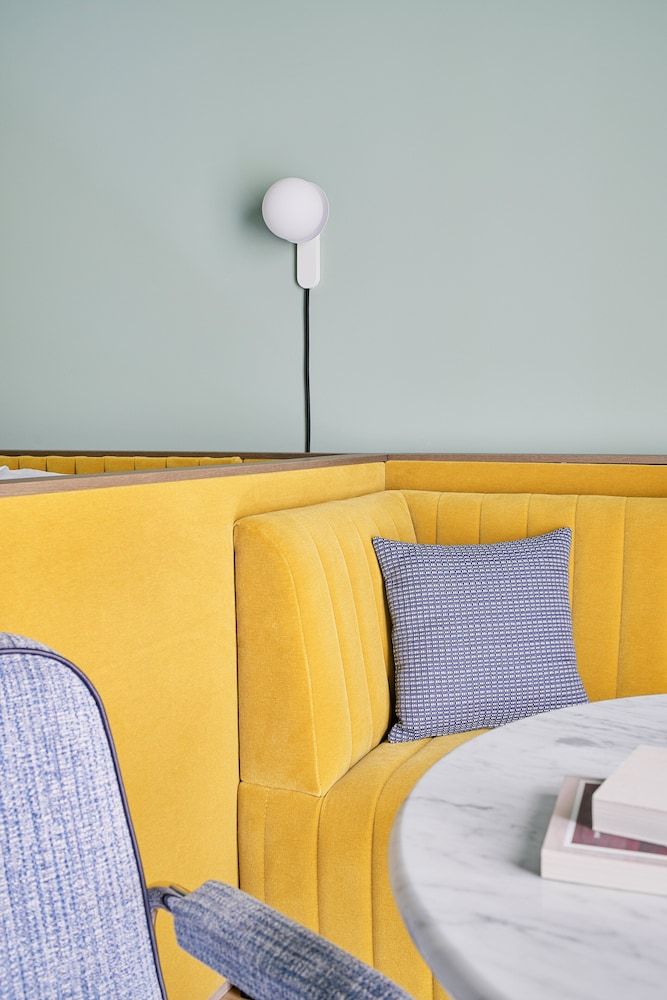 Schwan Locke Locke Studio 19