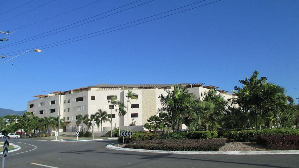 undefined Edge Apartments Cairns 5