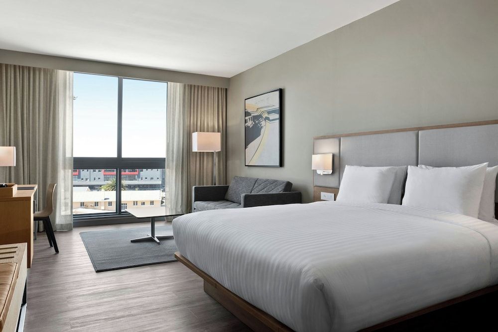 AC Hotel by Marriott Cape Town Waterfront Room, 1 King Bed, Harbor View