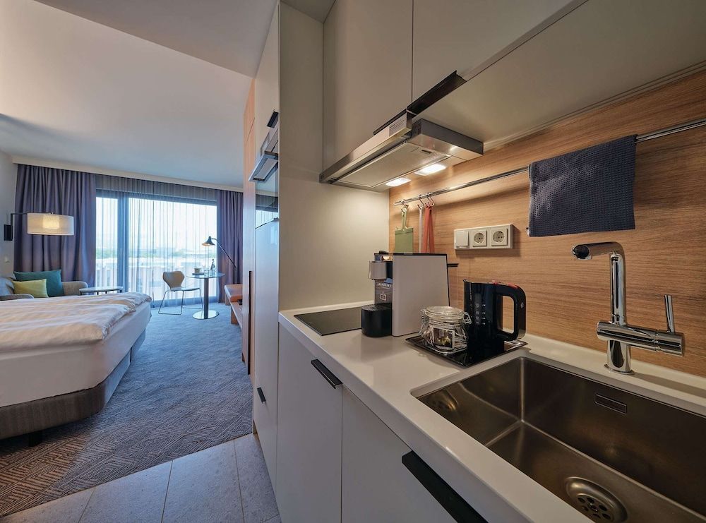 Adina Apartment Hotel Cologne Studio 18