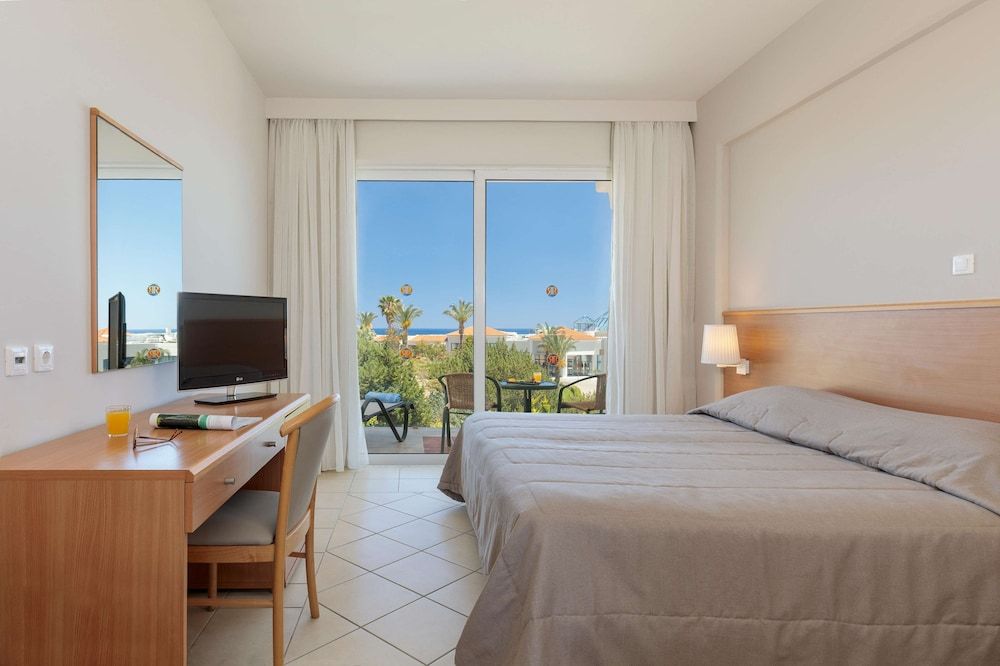 Economy Double or Twin Room, Garden View