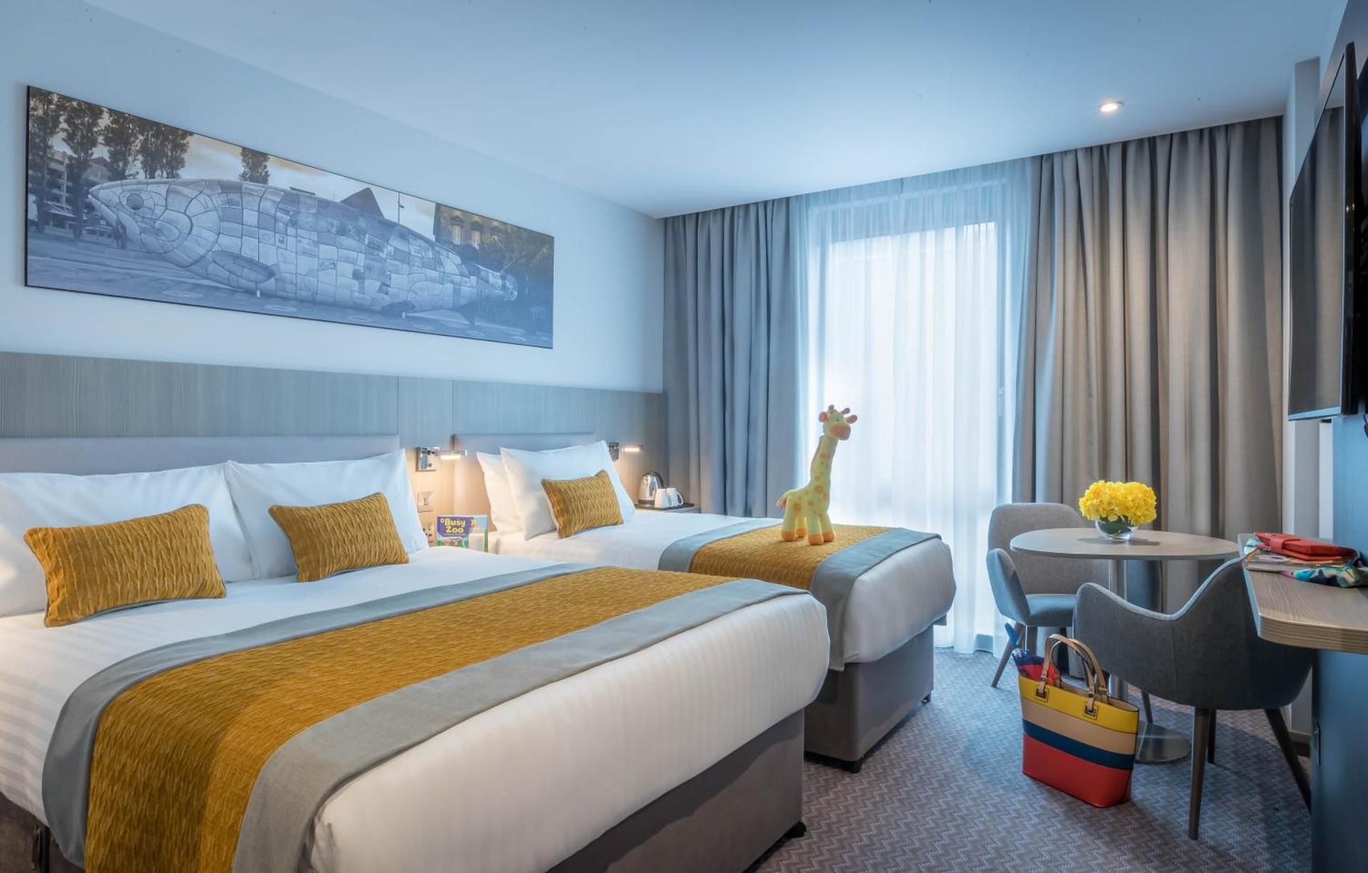 Deluxe Double & Single Room