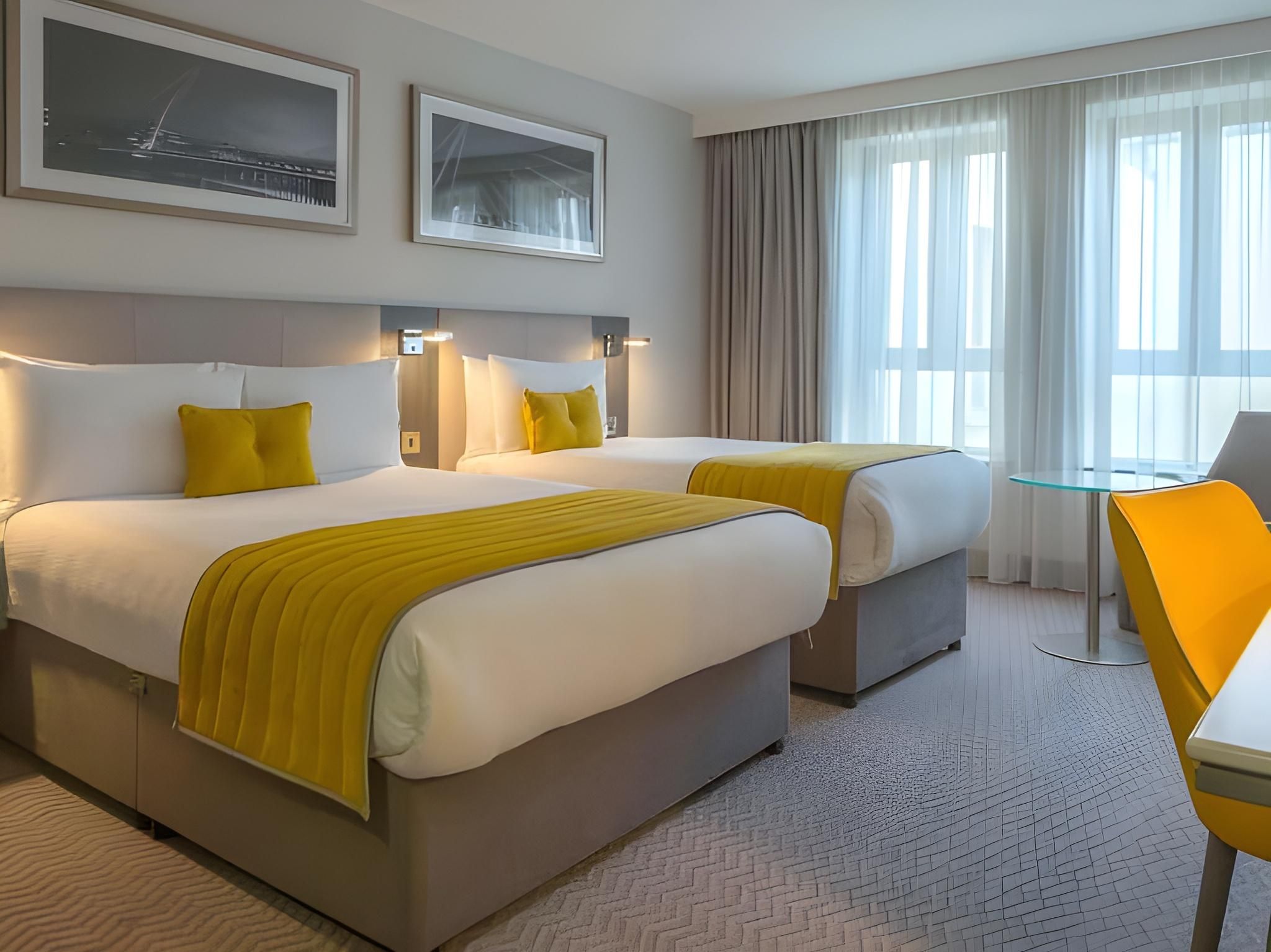 Deluxe Double & Single Room