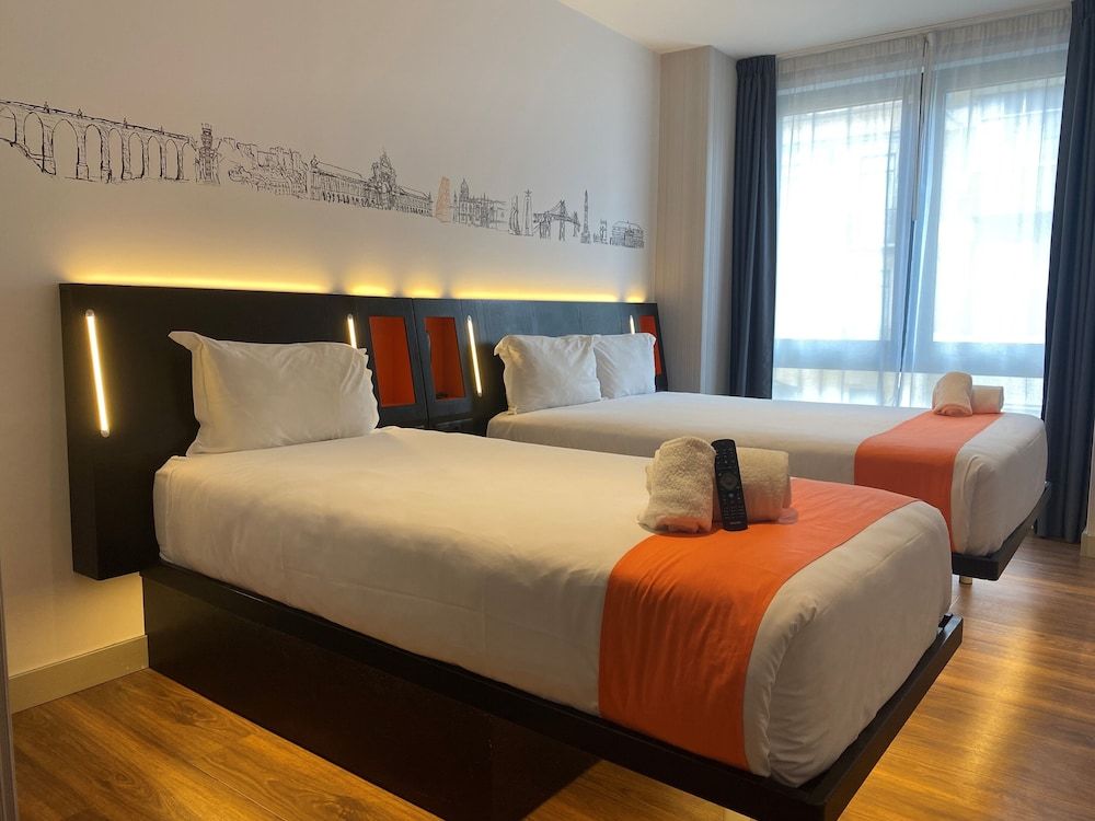 undefined easyHotel Lisbon 10