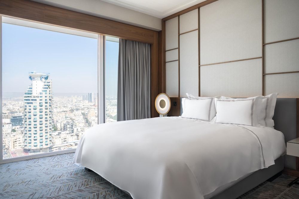 Suite (Panorama)