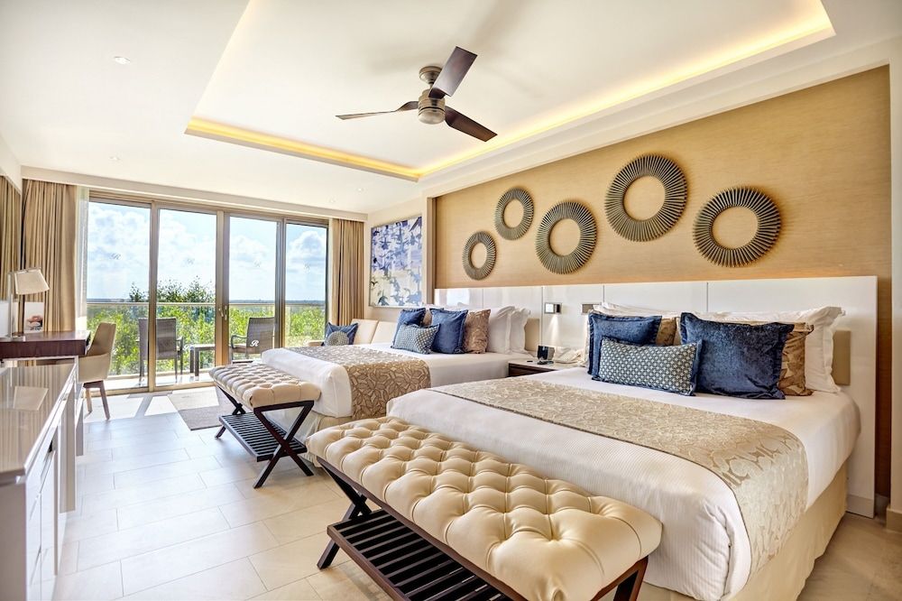 Luxury Junior Suite Ocean View Diamond Club