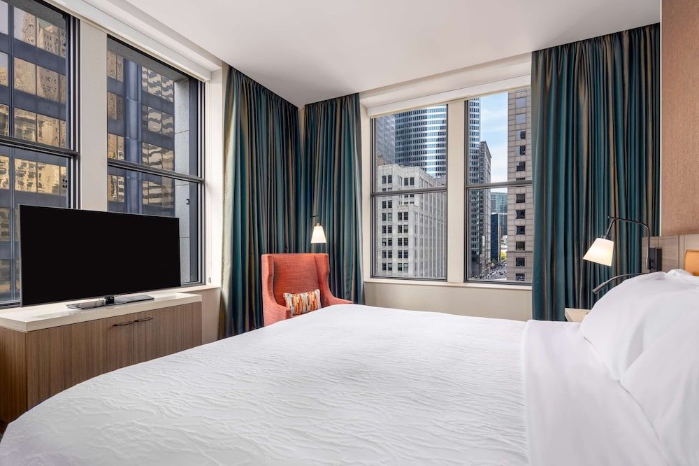 undefined Hilton Garden Inn Chicago Central Loop