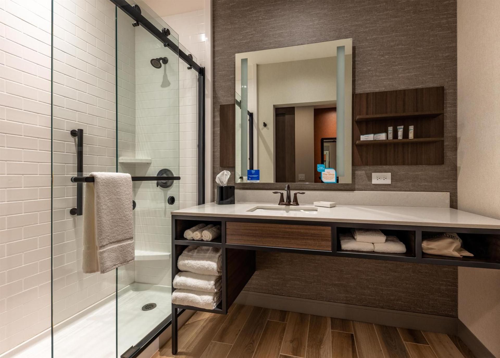undefined Hilton Garden Inn Chicago Central Loop 7