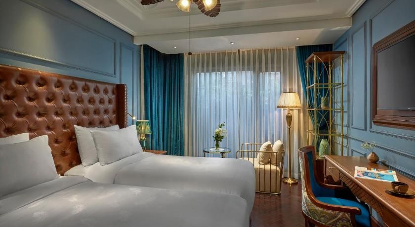 Peridot Grand Luxury Boutique Hotel Chic Room