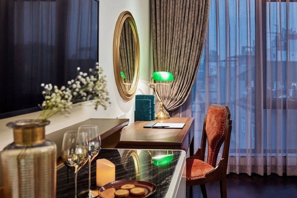 undefined Peridot Grand Luxury Boutique Hotel 5