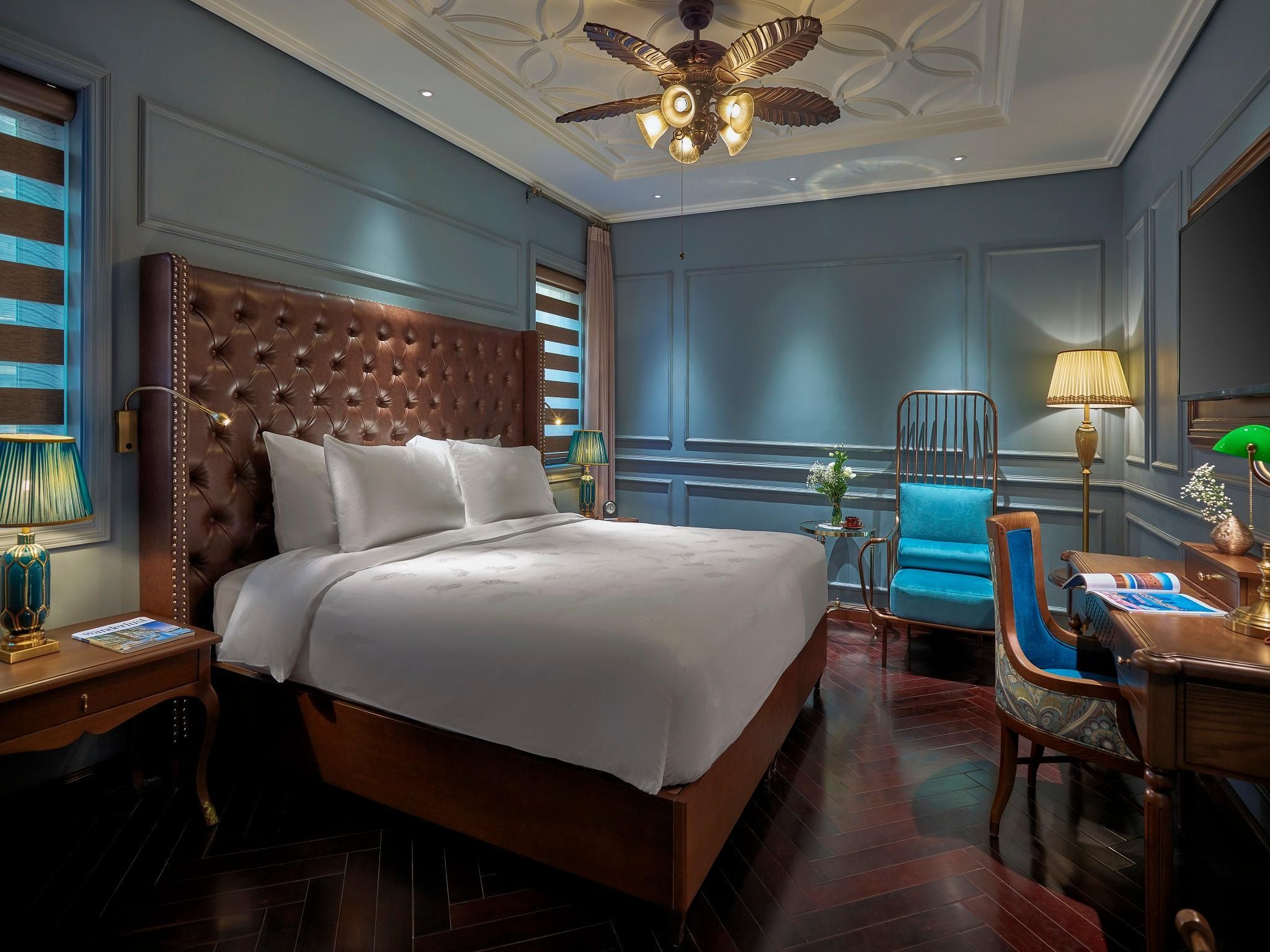 Peridot Grand Luxury Boutique Hotel Chic Room 4
