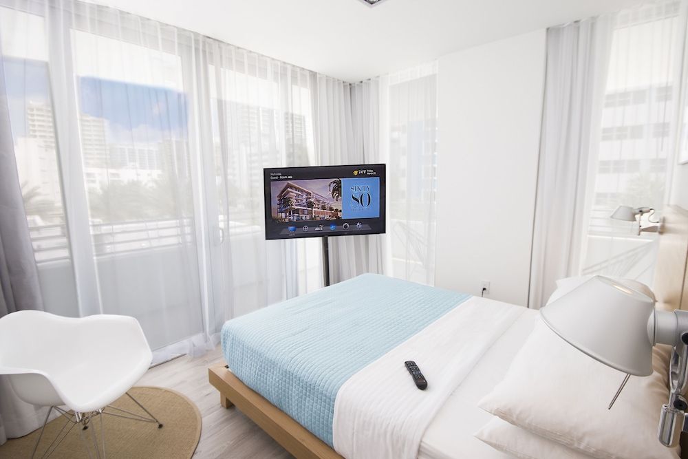 Corner One Bedroom Suite with Double Balcony