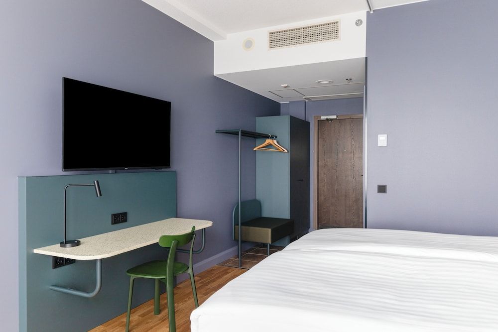 Break Sokos Hotel Flamingo Standard Room, 1 King Bed