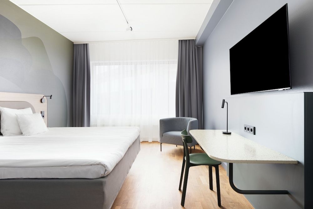 Break Sokos Hotel Flamingo Standard Room, 1 King Bed 4