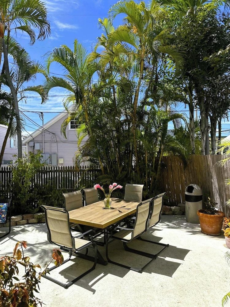 undefined Heron House Court - Adult Only 10