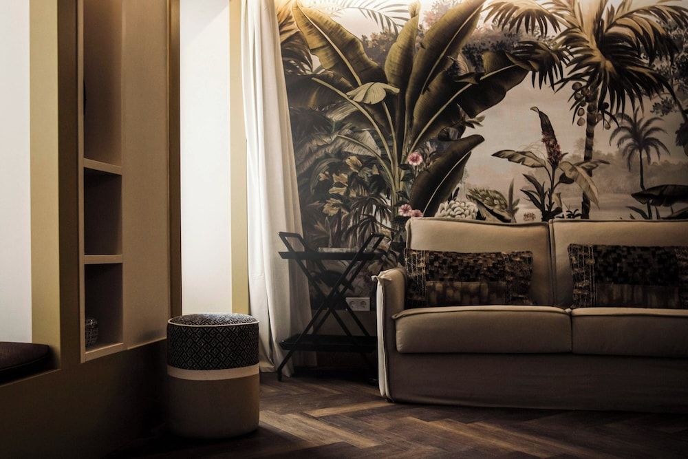 undefined The Ivens, Autograph Collection 5