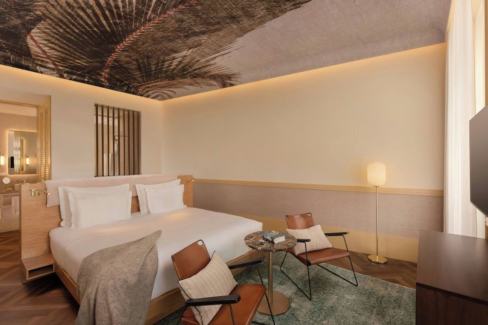 undefined The Ivens, Autograph Collection 3