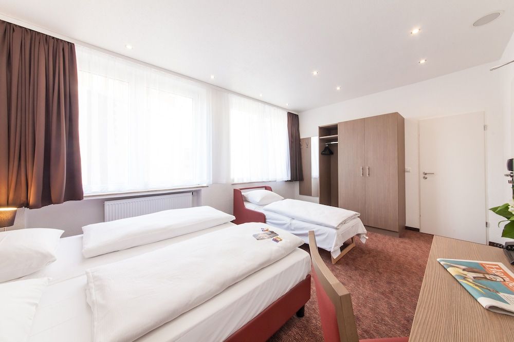 Family Room (4 Persons)