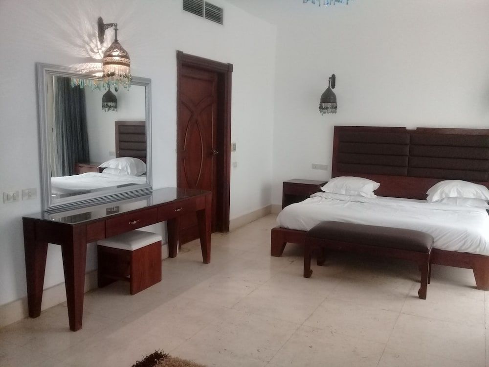 Carlton Luxury Resort Villa, 3 Bedrooms 4