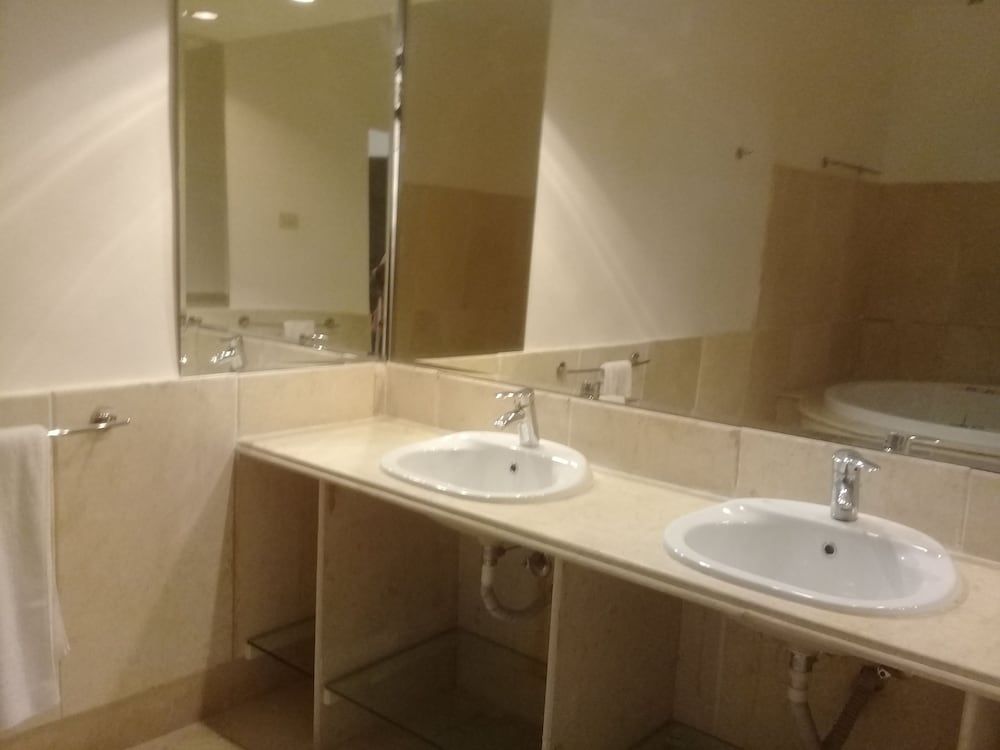 Carlton Luxury Resort Villa, 3 Bedrooms 5