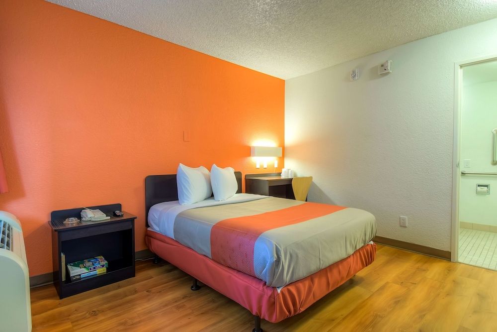 Standard Room, 2 Double Beds, Non Smoking