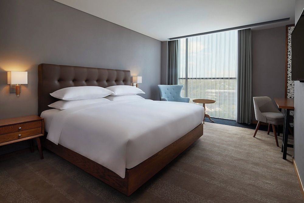 Room, 1 King Bed, Non Smoking, City View