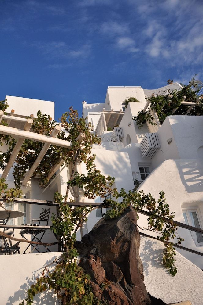 undefined Porto Fira Suites 8