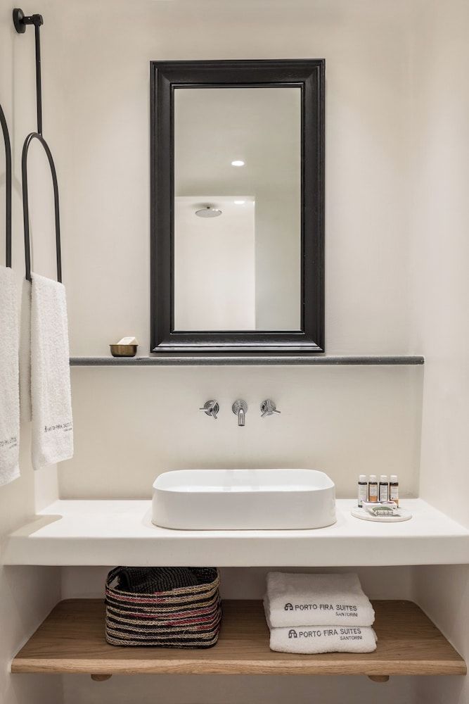 Porto Fira Suites Junior Suite 6