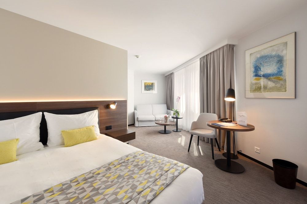 Astra Hotel Vevey Junior Suite 4