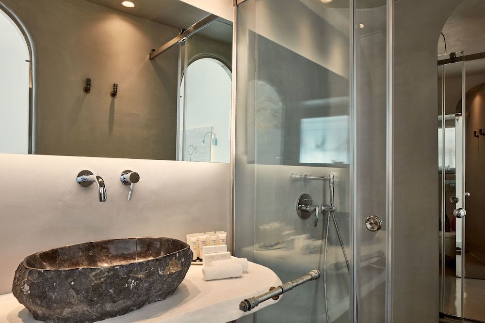 Homeric Poems Deluxe Double Room, Sea View 4