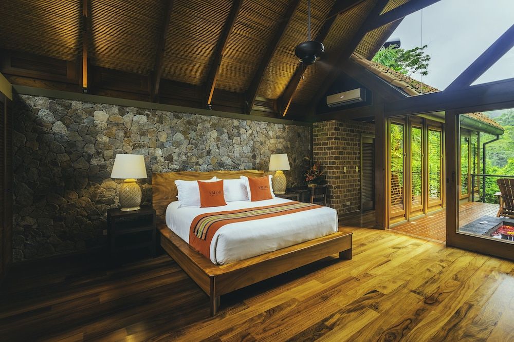 undefined Amor Arenal Adults Friendly 9