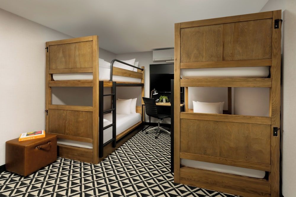 The Arcadian Hotel Townhome (Bunk)