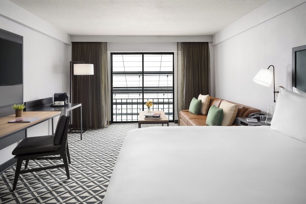 The Arcadian Hotel Room, 1 King Bed, Mobility Accessible (Roll-in Shower) 2