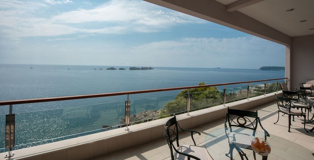 undefined Royal Princess Hotel