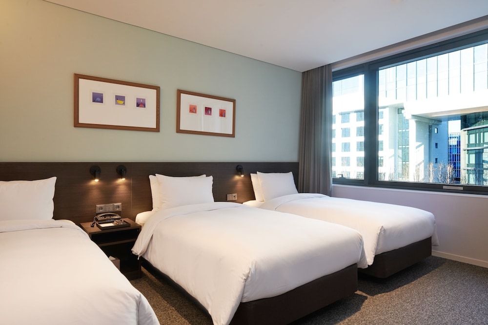 NINE TREE BY PARNAS SEOUL PANGYO Standard Triple Room 2