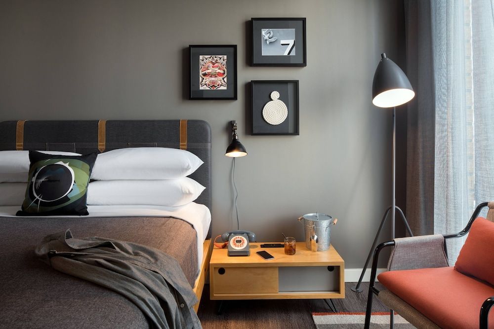 undefined Moxy San Diego Downtown/Gaslamp Quarter 3