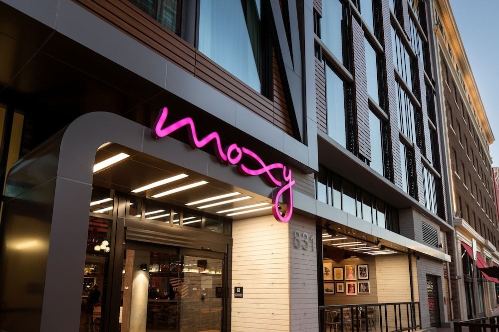undefined Moxy San Diego Downtown/Gaslamp Quarter 5