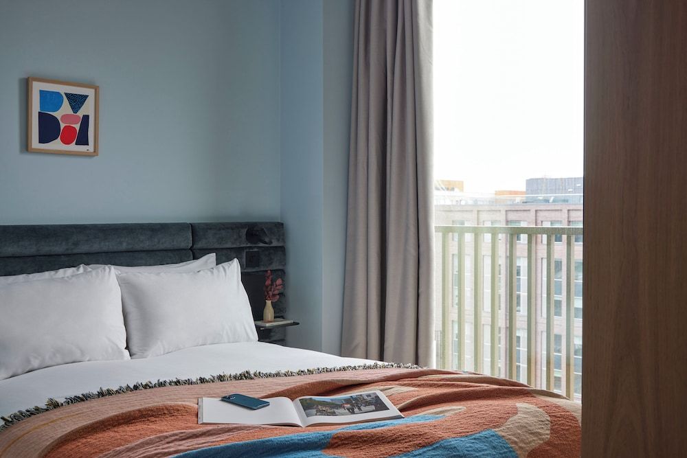 undefined Beckett Locke 6