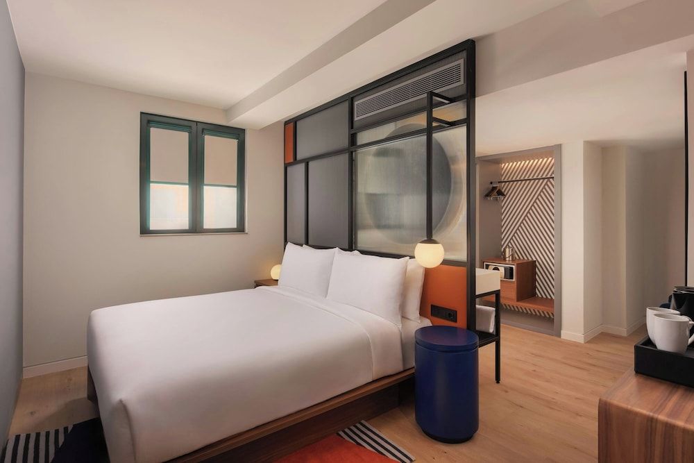 undefined Aloft Madrid Gran Via 9