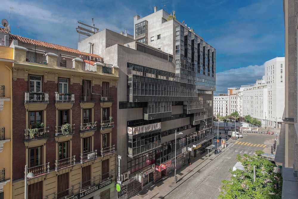 undefined Aloft Madrid Gran Via 4
