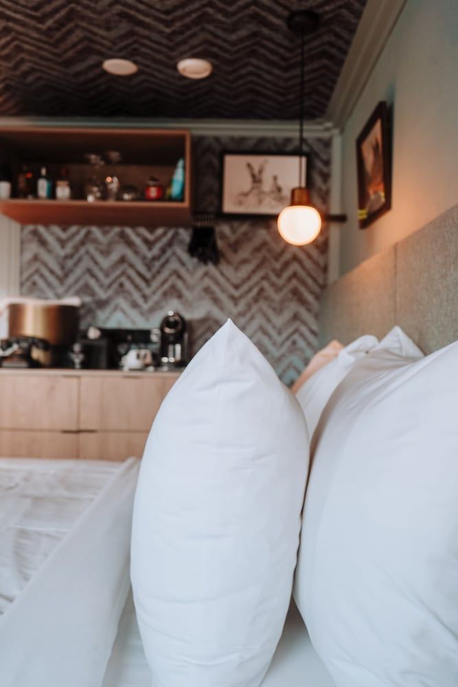 The Highlander Double Room, 1 King Bed 2