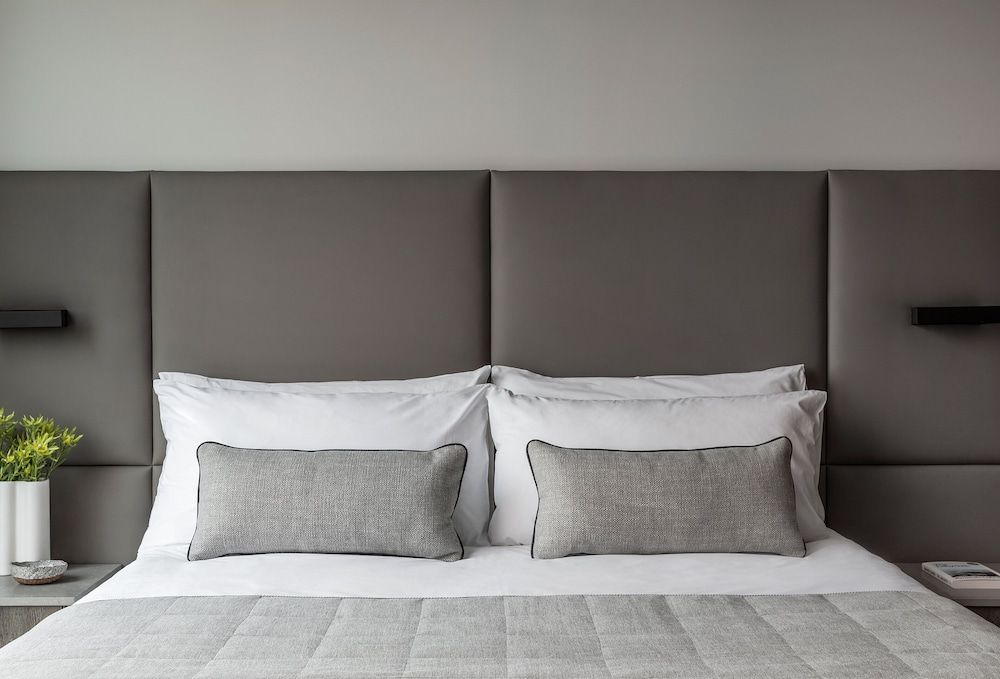 Oakwood Premier Melbourne One-Bedroom Executive Apartment