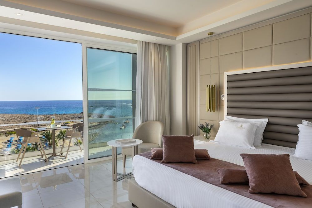 Superior Room, 1 Bedroom, Balcony, Beach View