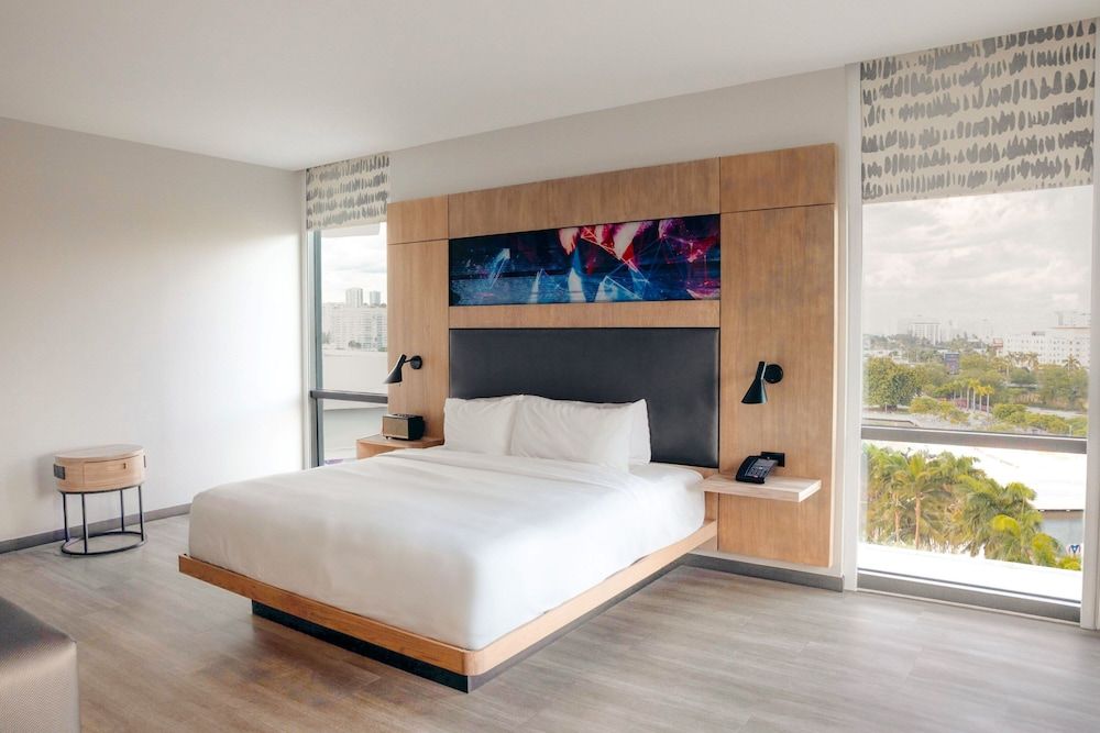 aloft, Suite, 1 King Bed, Non Smoking, Bay View