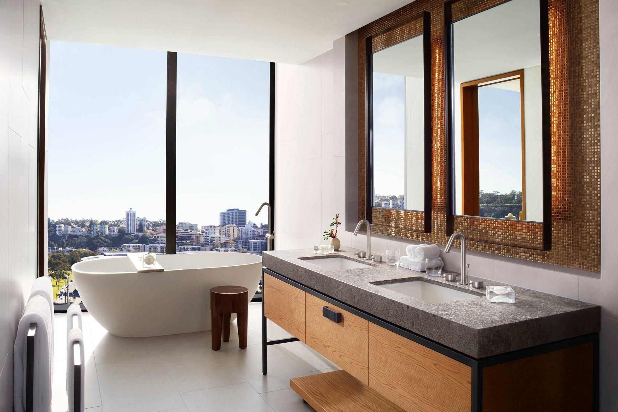 Soaking Tub Room, Guest room, 1 King, Skyline view